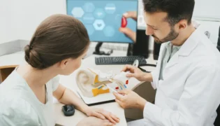 بهترین کلینیک سمعک در تهران شاخص