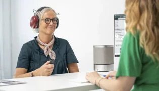 تست شنوایی سنجی شاخص