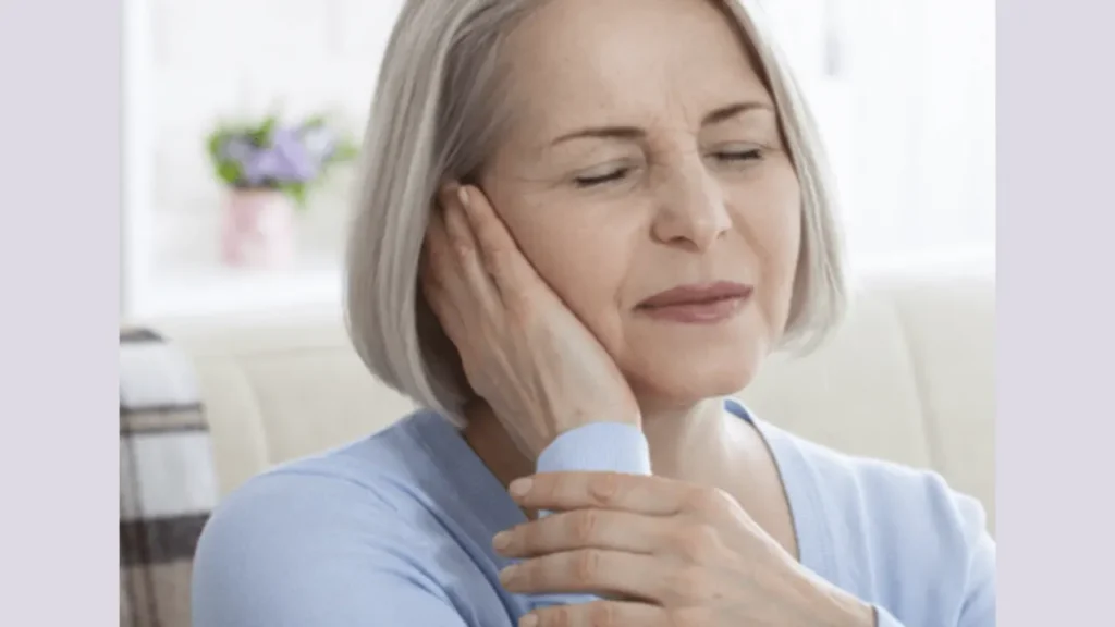 گوش درد ناشی از استفاده مداوم از سمعک