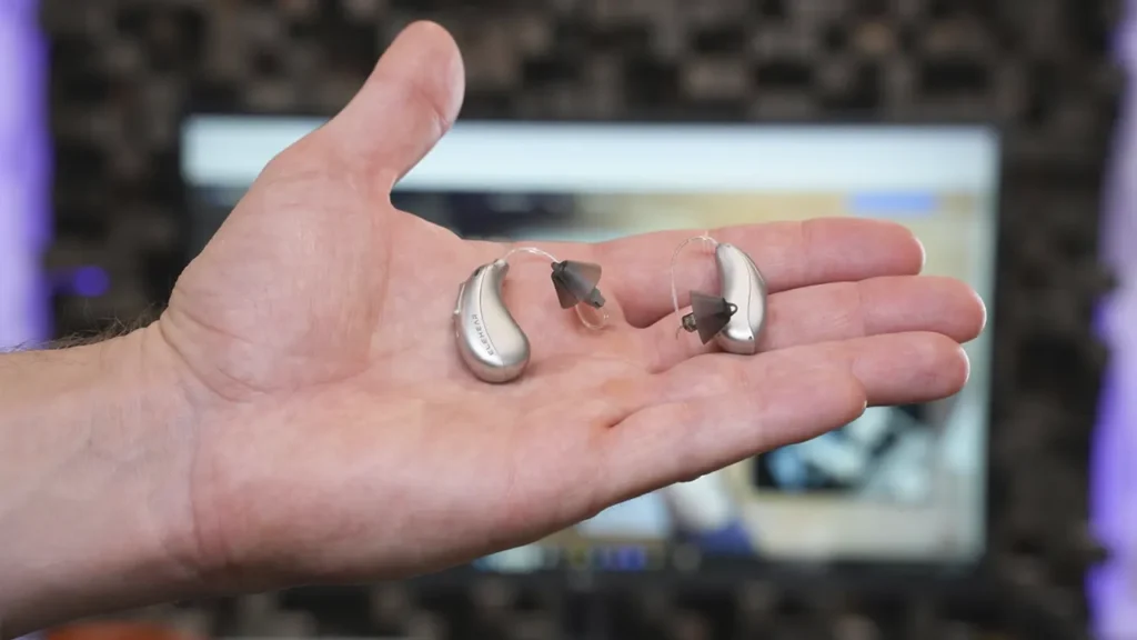 بهترین سمعک برای سالمندان شاخص