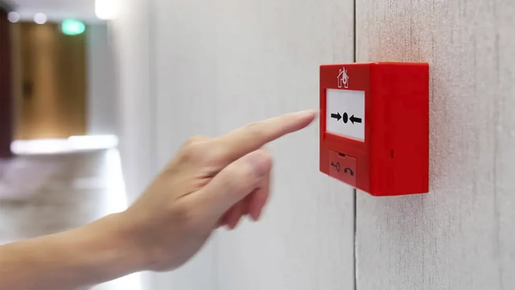 نشنیدن آژیر خطر