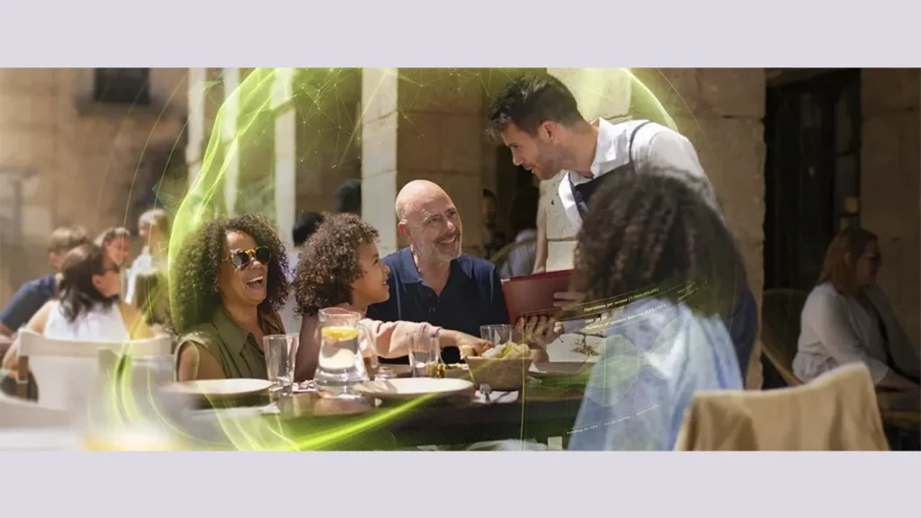 رستوران رفتن با سمعک