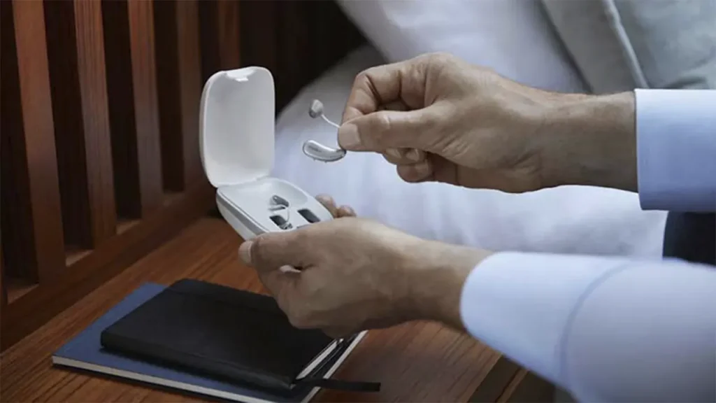 نگهداری و مراقبت صحیح از سمعک