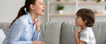 تاثیر کم شنوایی روی زبان و گفتار